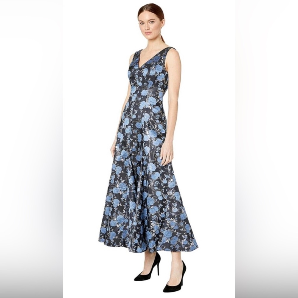 Adrianna Papell Floral Jacquard Trumpet-Hem Dress